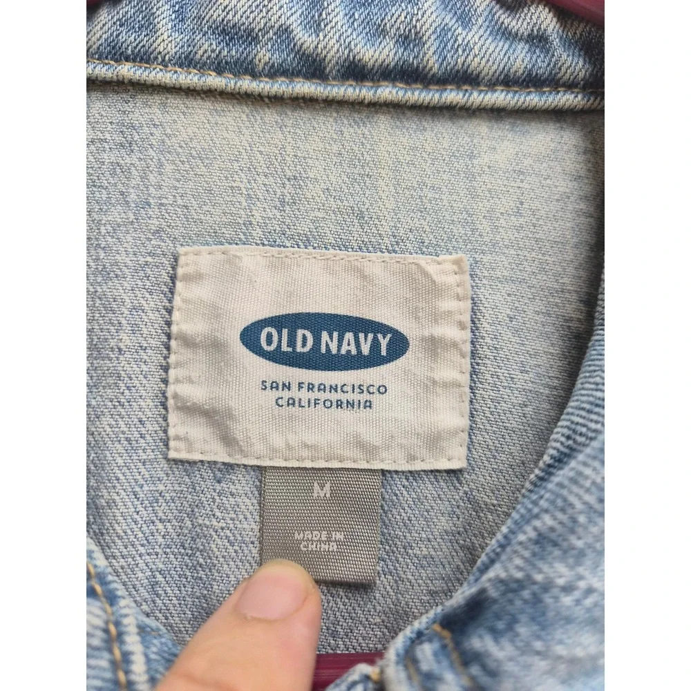 Old Navy Trucker Jacket Womens Medium Blue Cotton Distressed Casual Button Front